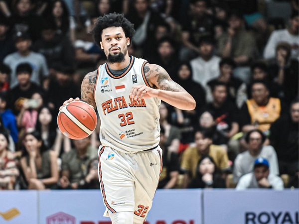 KJ McDaniels bantu Pelita Jaya Jakarta kalahkan Dewa United Banten.