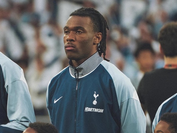 Defender Tottenham