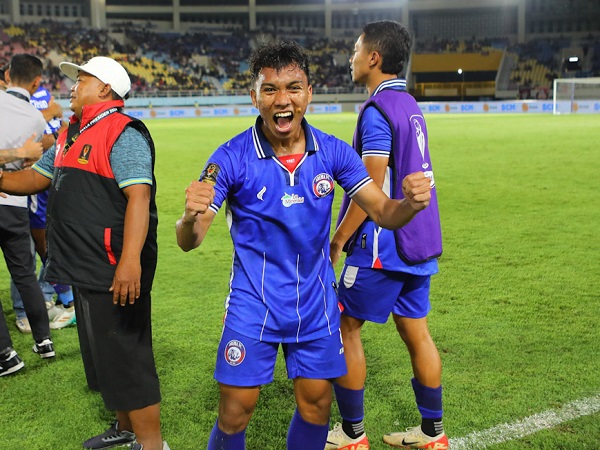 Gelandang Arema FC, Arkhan Fikri