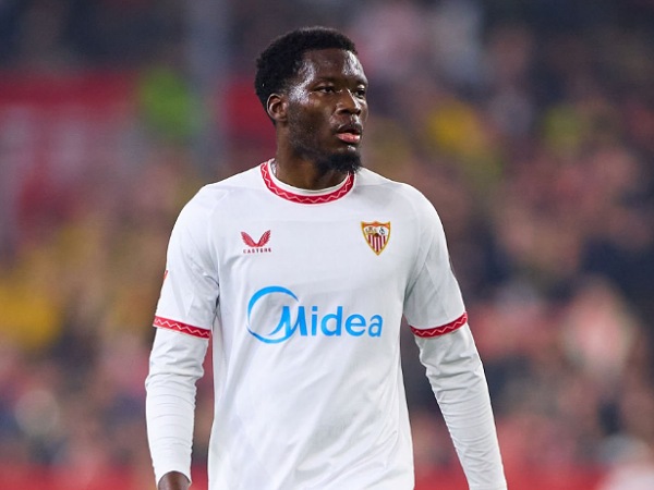 Arsenal mengidentifikasi gelandang Sevilla, Lucien Agoume