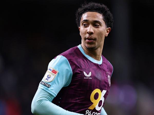 Bek Burnley, Bashir Humphreys