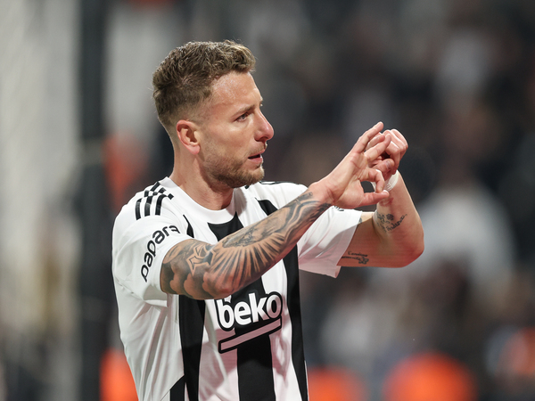 Bologna diberitakan berencana merekrut Ciro Immobile dari Besiktas pada bursa transfer musim panas kali ini / via Getty Images