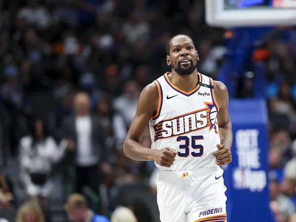 Kevin Durant disarankan Magic Johnson berlabuh ke Knicks.