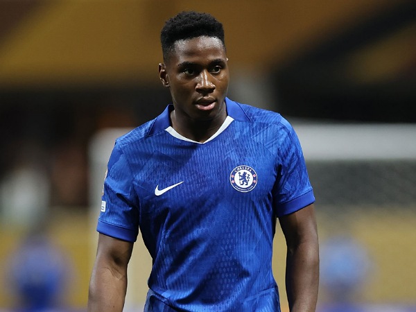 Gelandang muda Chelsea, Dario Essugo