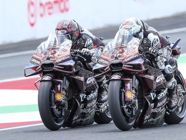 Francesco Bagnaia Anggap Senggolan dengan Marc Marquez Hal Biasa