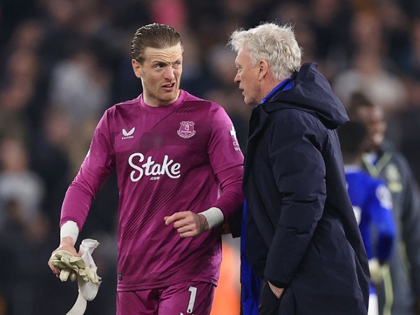 Jordan Pickford dan manajer Everton, David Moyes