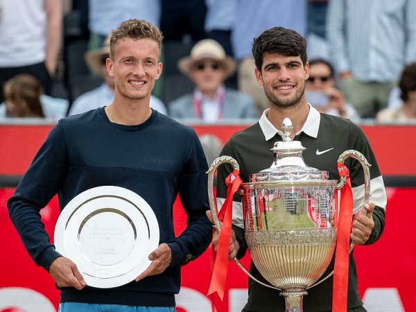 Ini Pesan Jiri Lehecka Kepada Carlos Alcaraz Usai Final Di Queen’s Club