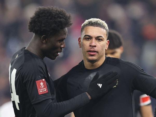 Amadou Onana dan Morgan Rogers