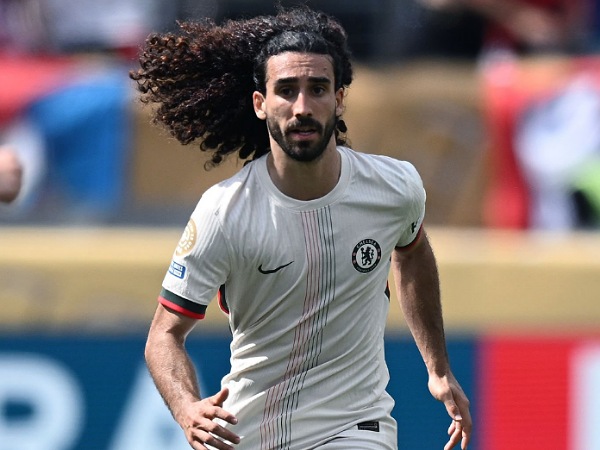 Bek kiri Chelsea, Marc Cucurella