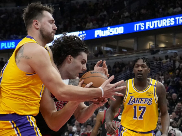 Luka Doncic disarankan cari cara untuk benahi masalah defense.