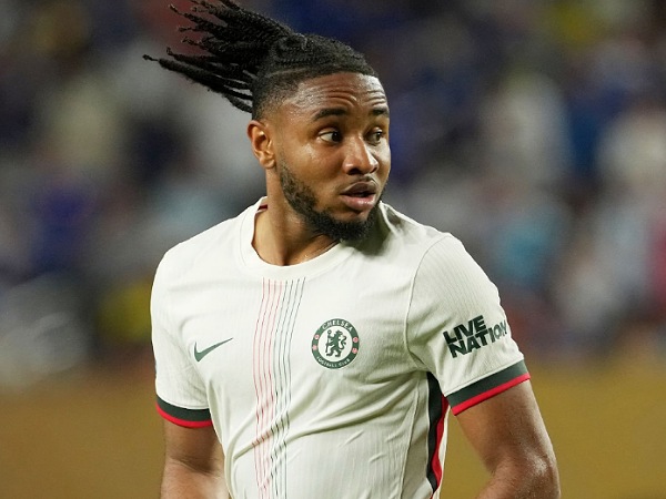 Enzo Maresca kembali membahas masa depan Christopher Nkunku di Chelsea