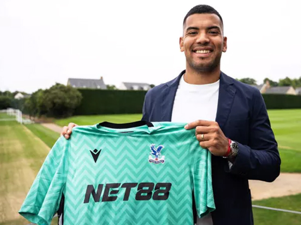 Gabung Crystal Palace, Walter Benitez Siap Bersaing dengan Dean Henderson