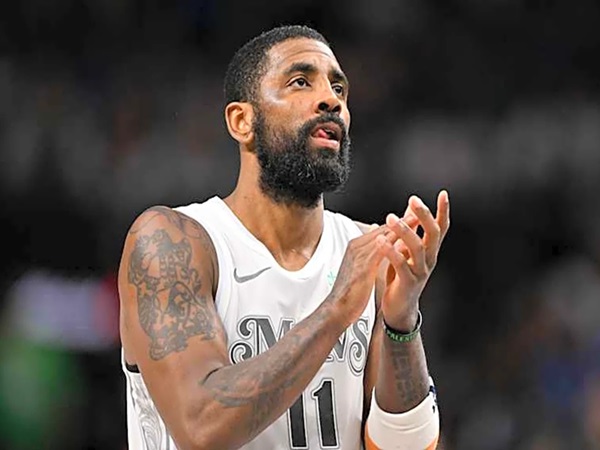 Kyrie Irving Berniat Menandatangani Kontrak Tiga Tahun dengan Mavericks