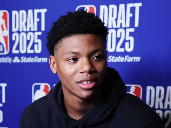 Kurangnya transparansi Ace Bailey menuai kritik tajam dari para pemain NBA saat ini, termasuk forward Sixers, Paul George. (Foto: AP)