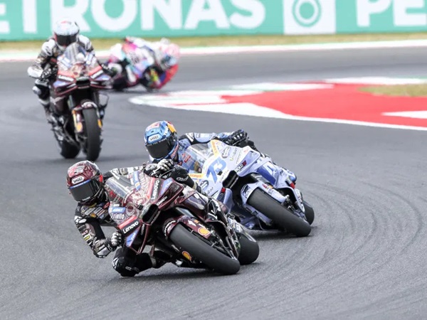 Alex Marquez Bantah Anggapan Menahan Diri Menyerang Marc Marquez