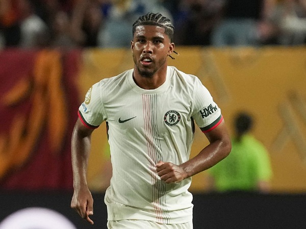 Andrey Santos tampil dalam seragam Chelsea untuk pertama kalinya. (Foto: Getty Images)