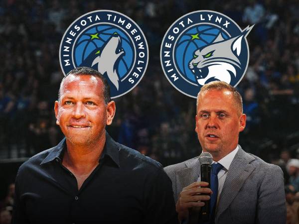 Pengusaha Marc Lore (kanan) dan mantan bintang MLB Alex Rodriguez resmi menjadi pemilik penuh Timberwolves dan Lynx di Minnesota. (Foto: Facebook)