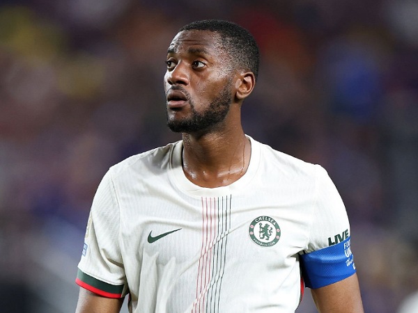 Bek Chelsea, Tosin Adarabioyo