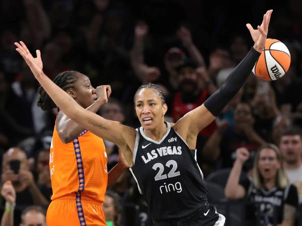 A’ja Wilson mencetak 22 poin saat Las Vegas Aces menghancurkan tim tamu Connecticut Sun 85-59 pada Rabu (25/6) malam. (Foto: AP)