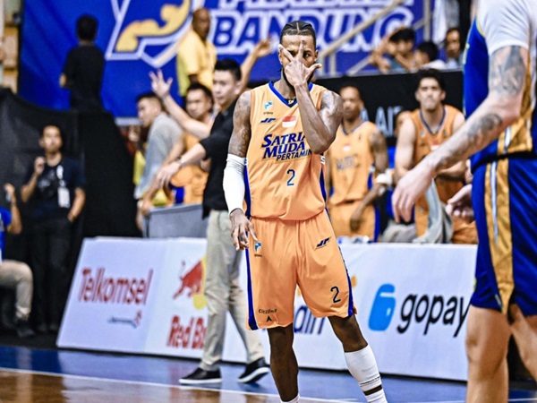 Shannon Evans Beberkan Kunci Kemenangan Atas Prawira di Game 1 Playoff