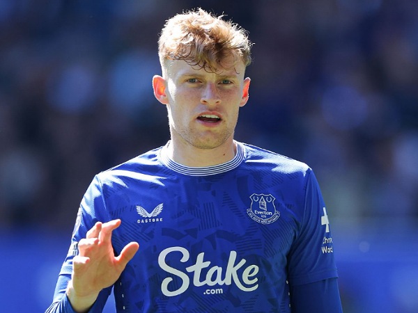 Bek andalan Everton, Jarrad Branthwaite