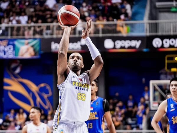 Brandis Raley-Ross Bertekand Libas Satria Muda di Seri 3