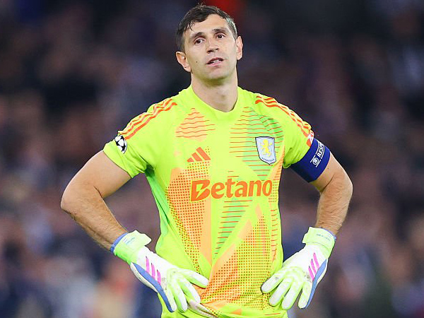 Emiliano Martinez.