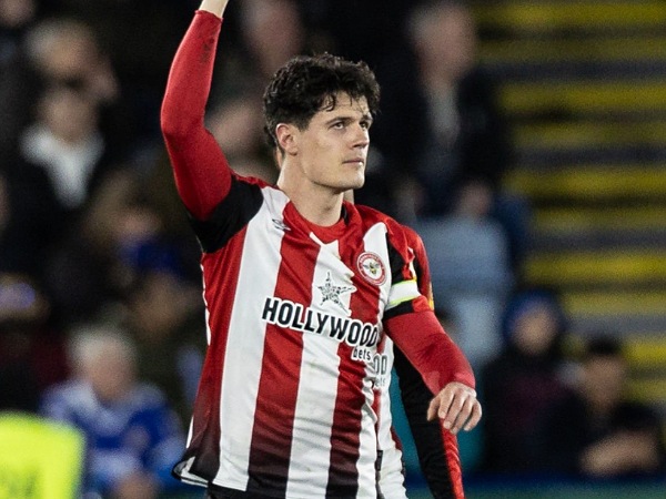 Arsenal akan merekrut kapten Brentford, Christian Norgaard