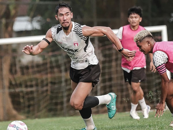 Carlos Pena puas dengan semangat dan motivasi skuat Persita Tangerang