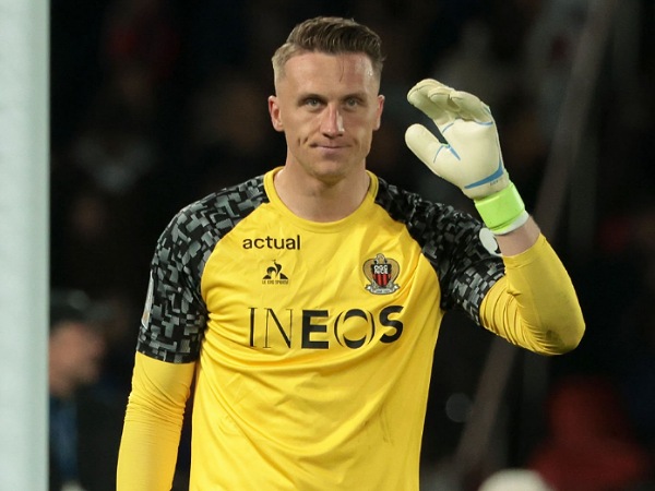 Marcin Bulka ditaksir Chelsea dan Manchester United
