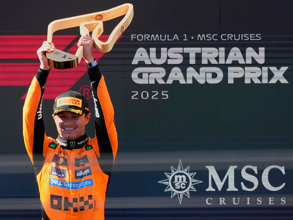 Lando Norris berhasil raih kemenangan manis di GP Austria.