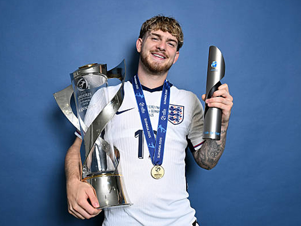 Inggris Juara Dua Kali Beruntun, Harvey Elliott Cetak Sejarah di Euro U-21