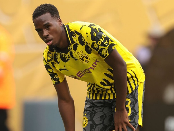 Winger Borussia Dortmund, Jamie Gittens, dirumorkan akan bergabung dengan Chelsea