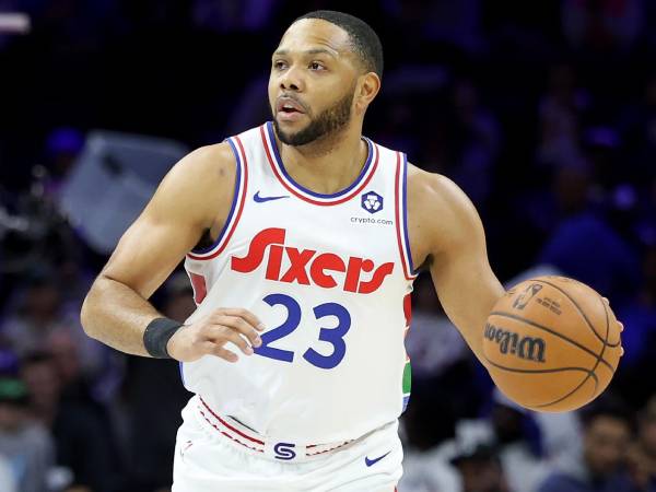 Eric Gordon dipandang Sixers sebagai pengaruh ruang ganti yang ideal untuk VJ Edgecombe, draft No.3 tiga tahun ini dan rekan setimnya di tim nasional Bahama. (Foto: AP)