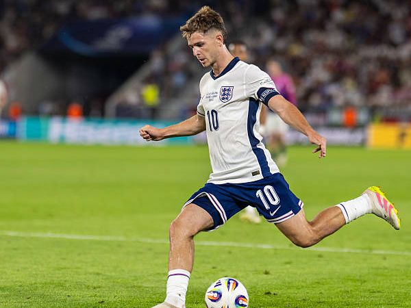 Fiorentina Yakin Bisa Gaet James McAtee dengan Harga Terjangkau