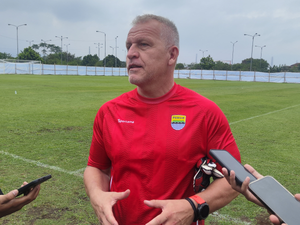 Pelatih kiper Persib, Mario Jozic