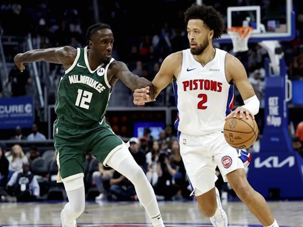 Milwaukee Bucks Mempertahankan Taurean Prince Selama Dua Tahun