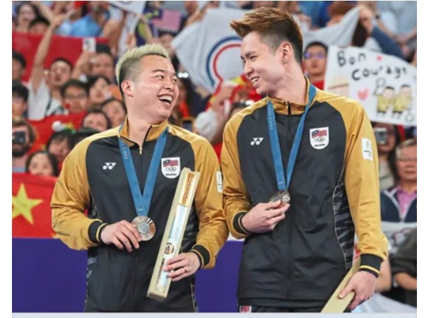 Aaron/Wooi Yik Favorit Pemenang Penghargaan Atlet Terbaik 2025