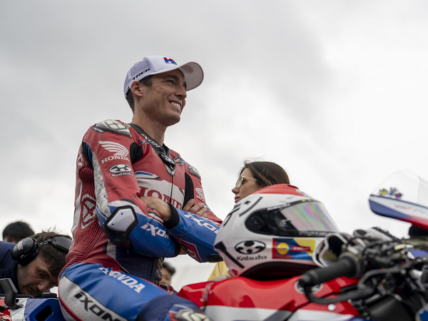 Aleix Espargaro heran dengan keinginan Aprilia untuk terus pertahankan Jorge Martin.