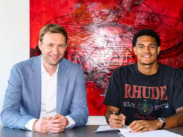 Gabung Bayer Leverkusen, Jarell Quansah Resmi Tinggalkan Liverpool
