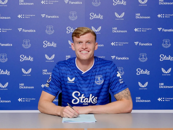 Bek andalan Everton, Jarrad Branthwaite