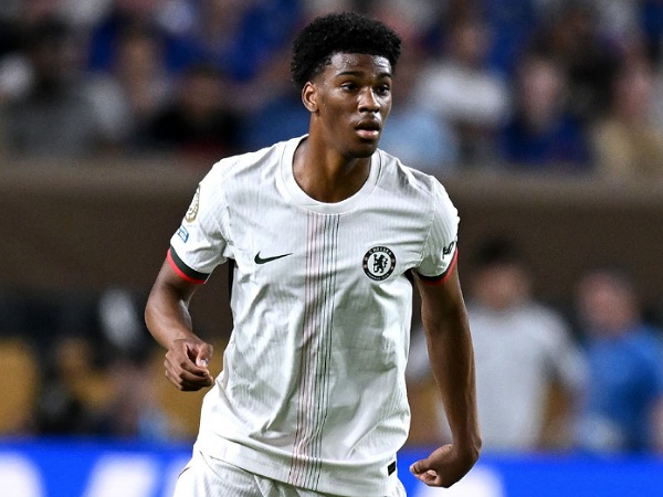 Bek muda Chelsea, Josh Acheampong