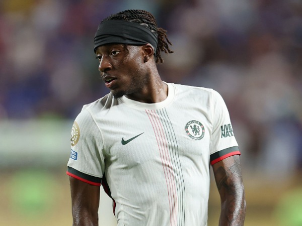 Arsenal mempertimbangkan winger Chelsea, Noni Madueke