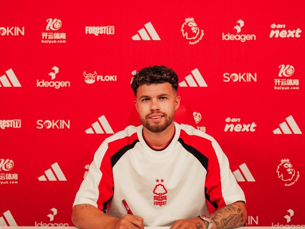Bek kanan Nottingham Forest, Neco Williams