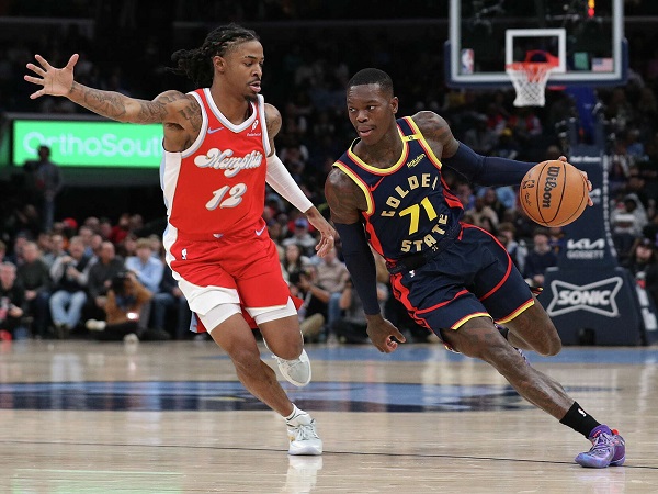 Sacramento Kings datangkan Dennis Schroder.