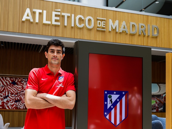 Atletico Madrid resmi rekrut de Luis