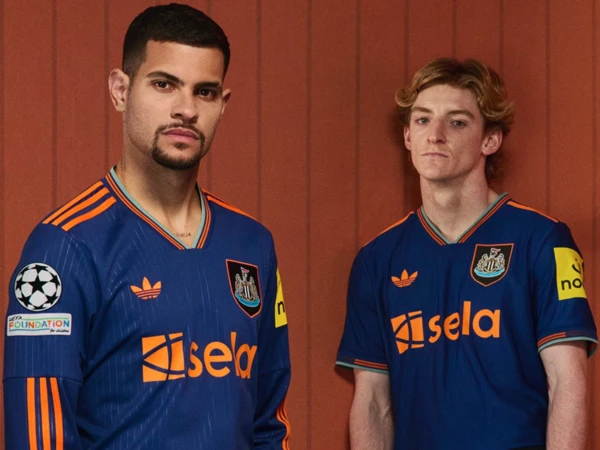 Bernuansa 1997, Newcastle United Luncurkan Seragam Ketiga 2025/26