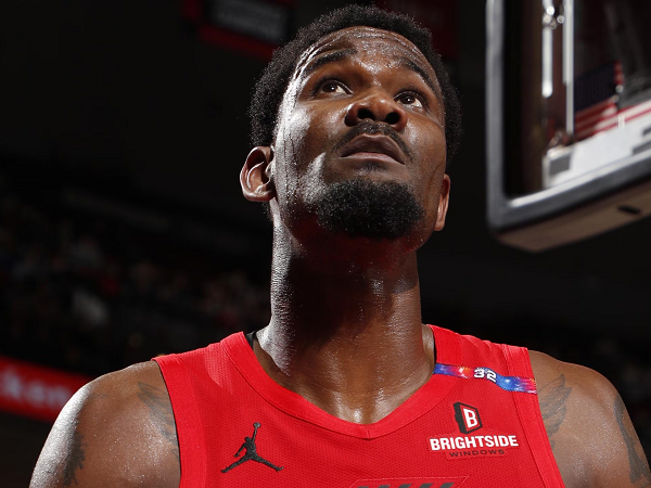 Deandre Ayton ucapkan salam perpisahannya kepada Portland Trail Blazers.