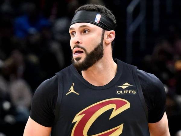 Larry Nance Jr diharapkan menjadi cadangan untuk posisi power forward dan center. (Foto: AP)