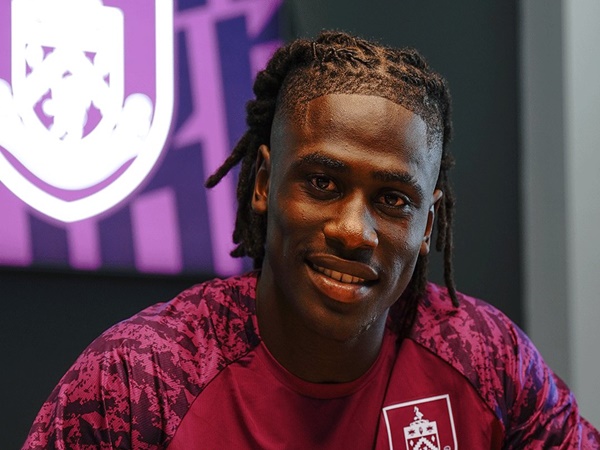 Lazio resmi jual Tchaouna ke Burnley